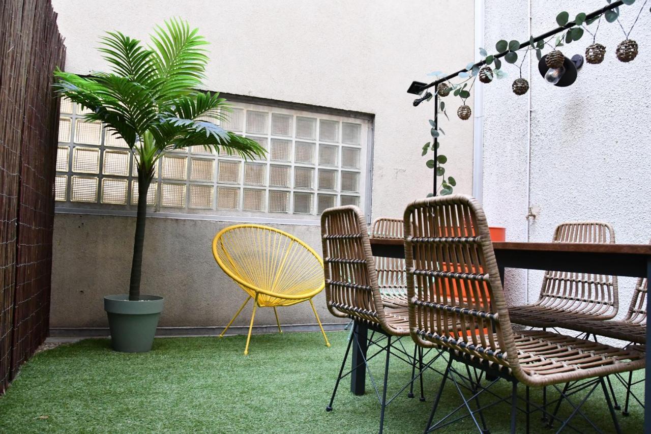 Appartamento Le Rive Droite - Gare Centre - Wifi - Terrasse - Face Remparts Avignone Esterno foto