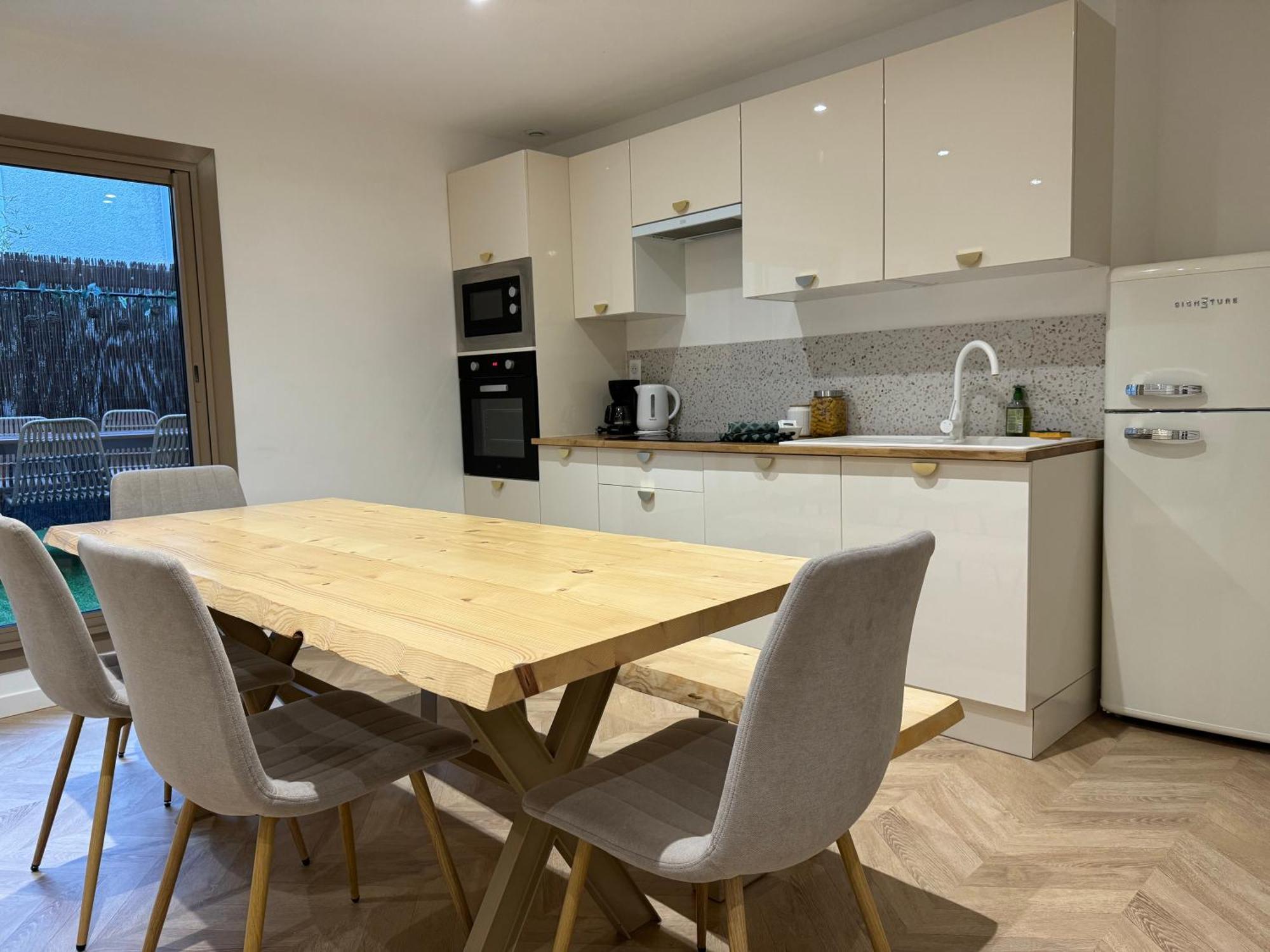Appartamento Le Rive Droite - Gare Centre - Wifi - Terrasse - Face Remparts Avignone Esterno foto