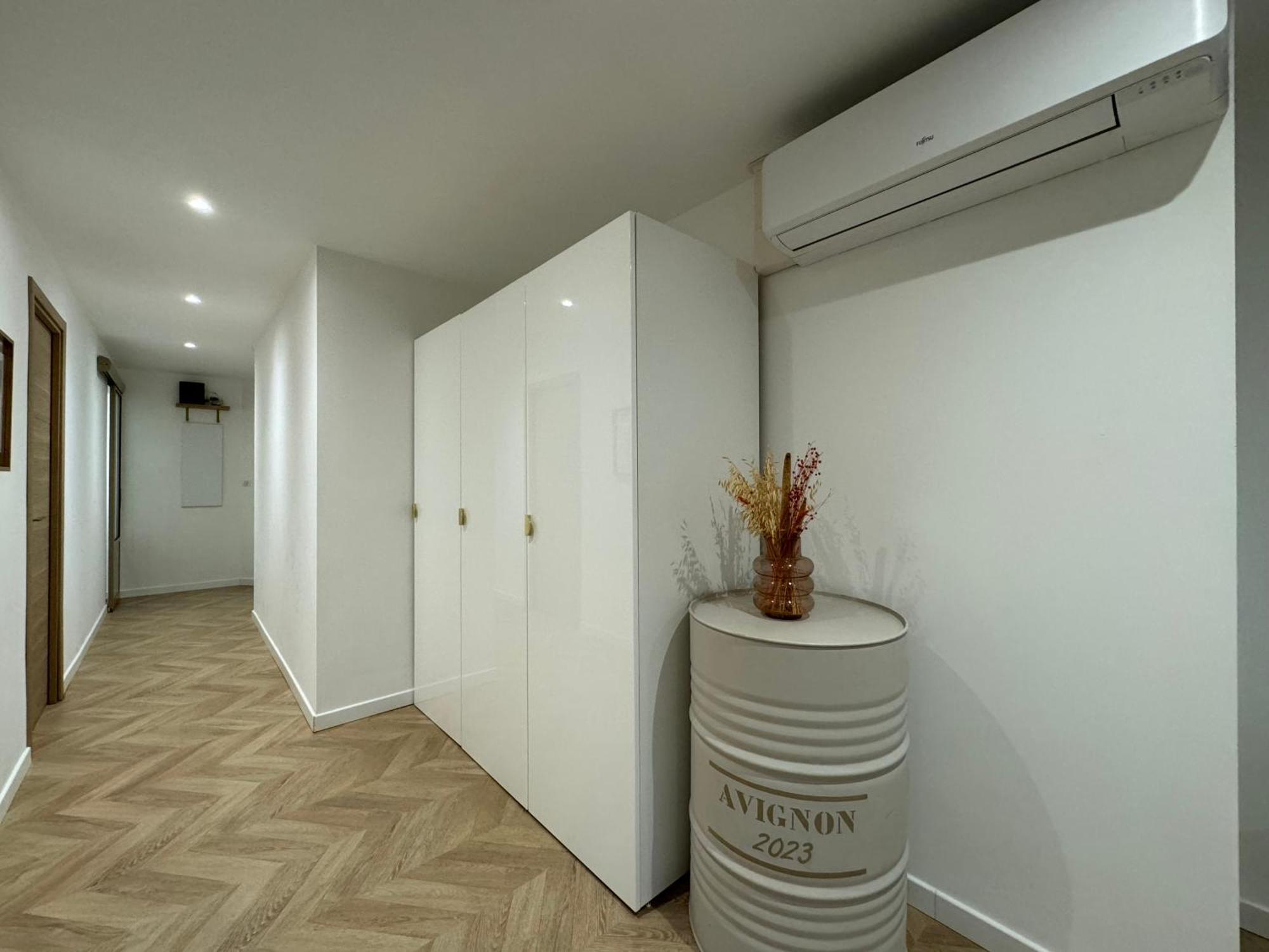 Appartamento Le Rive Droite - Gare Centre - Wifi - Terrasse - Face Remparts Avignone Esterno foto