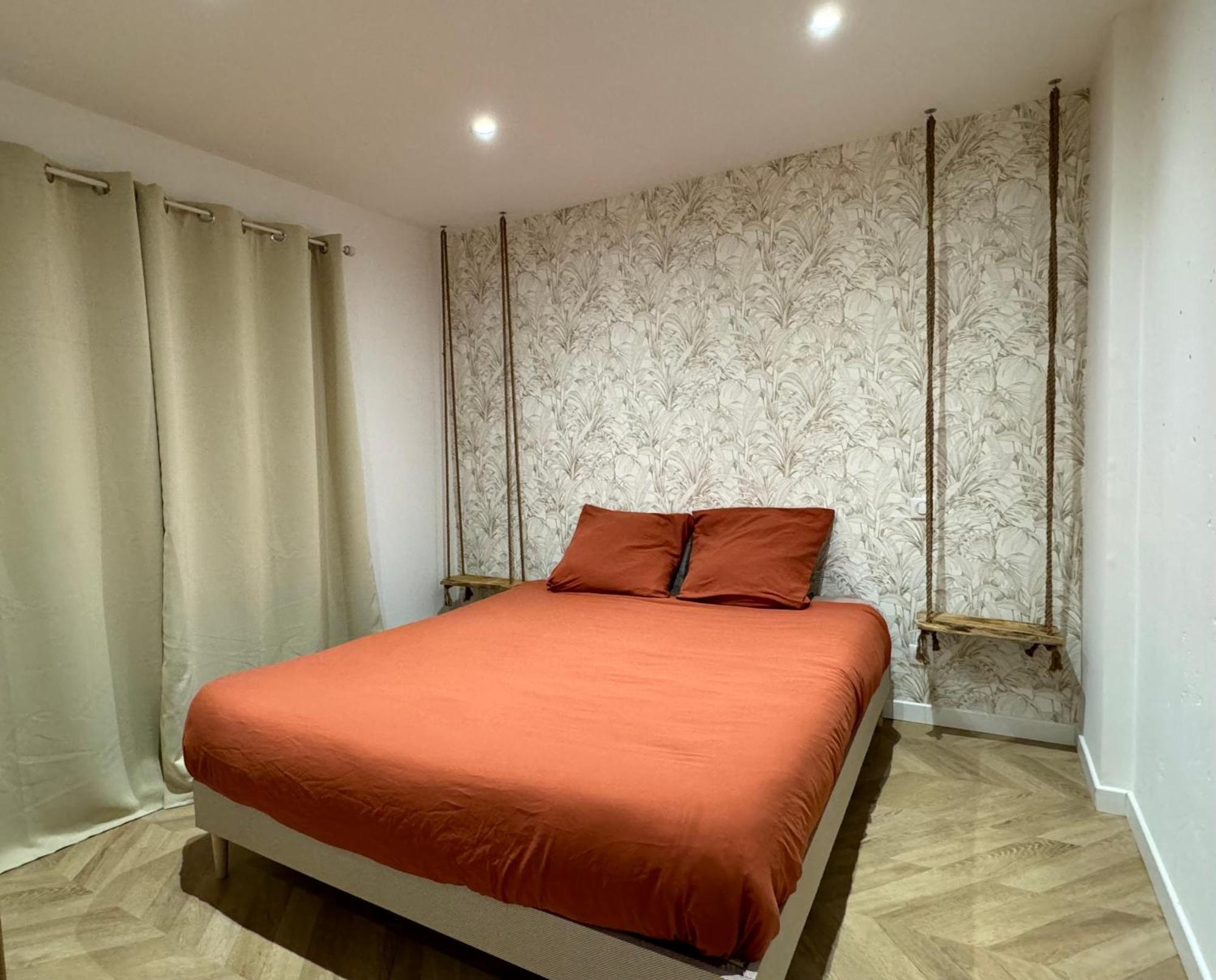Appartamento Le Rive Droite - Gare Centre - Wifi - Terrasse - Face Remparts Avignone Esterno foto